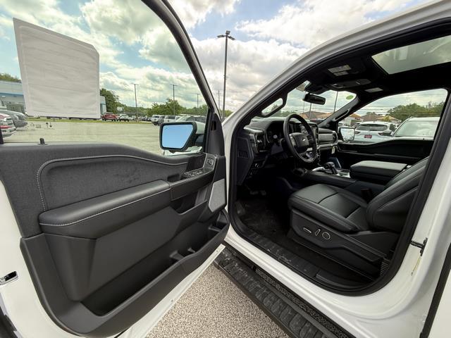 Photo of 2025 Star White Metallic Tri-Coat Ford F-150