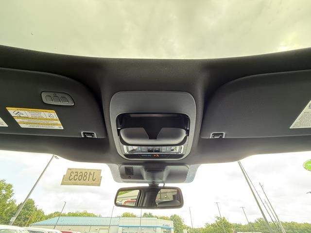 Photo of 2025 Star White Metallic Tri-Coat Ford F-150