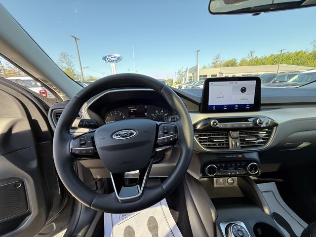 Photo of 2022 CARBONIZED GRAY Ford Escape