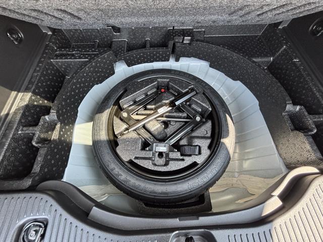 Photo of 2022 Summit White Chevrolet Trax