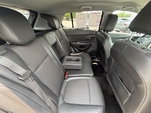 Photo of 2022 Summit White Chevrolet Trax