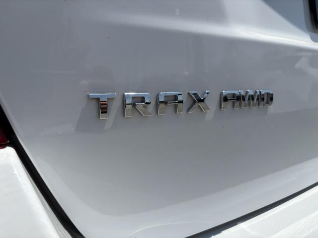 Photo of 2022 Summit White Chevrolet Trax