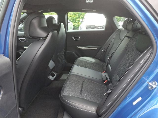 Photo of 2025 Wave Blue Kia K4