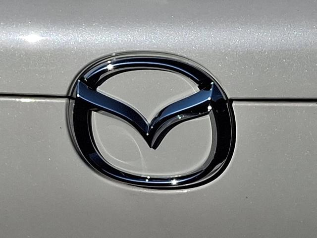 Photo of 2023 Snowflake White Pearl Mazda CX-30