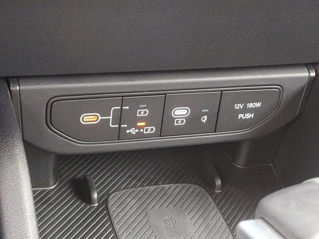 Photo of 2025 Currant Red Kia K4