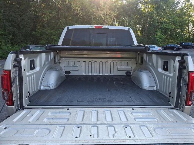 Photo of 2017 Oxford White Ford F-150