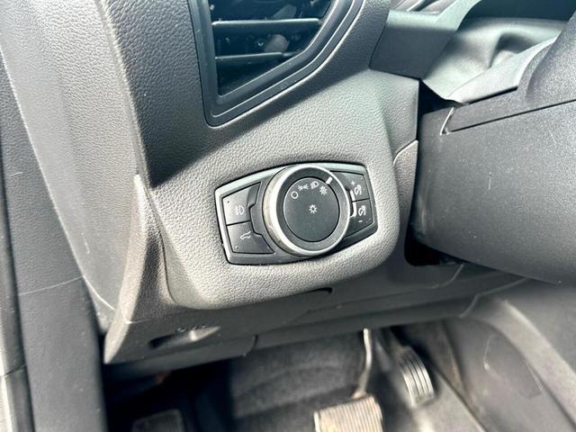 Photo of 2017 Gray Ford Escape