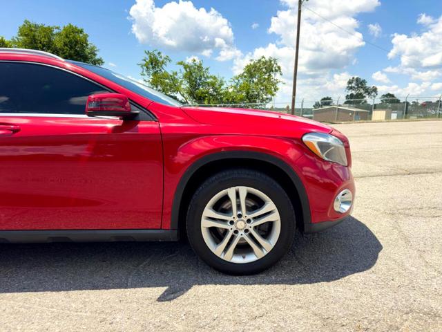 Photo of 2018 Red Mercedes-Benz GLA 250