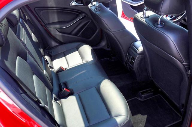 Photo of 2018 Red Mercedes-Benz GLA 250