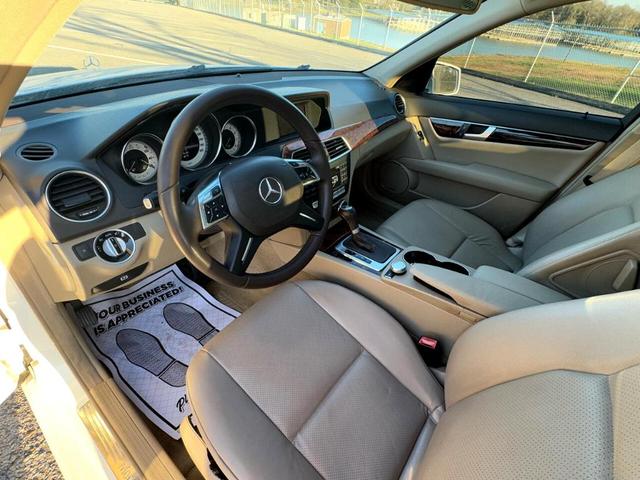 Photo of 2013 White Mercedes-Benz C-Class