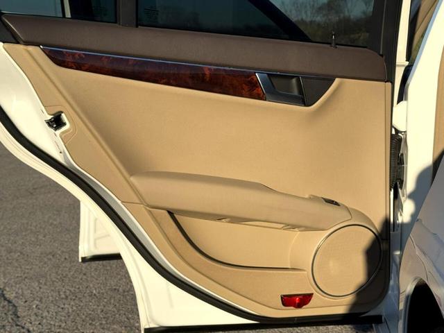 Photo of 2013 White Mercedes-Benz C-Class