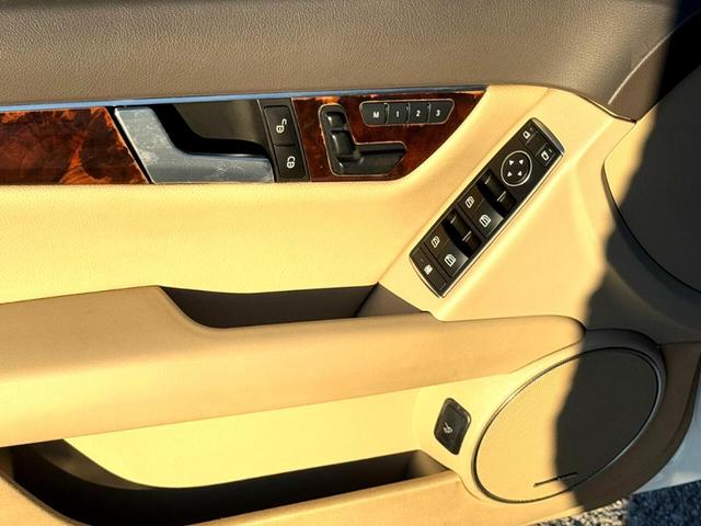 Photo of 2013 White Mercedes-Benz C-Class