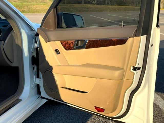 Photo of 2013 White Mercedes-Benz C-Class