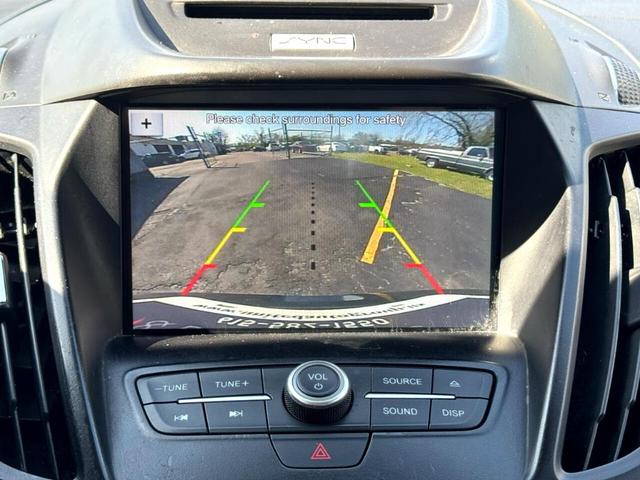 Photo of 2017 Gray Ford Escape