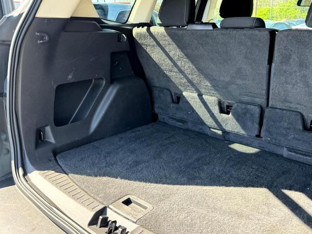 Photo of 2017 Gray Ford Escape