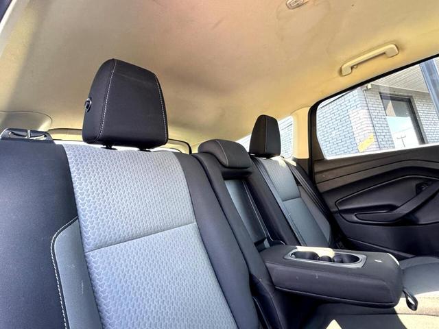Photo of 2017 Gray Ford Escape