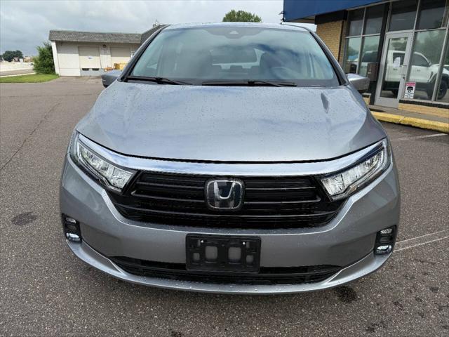 Photo of 2023 Silver Honda Odyssey