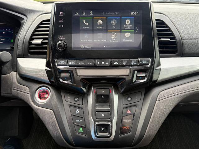 Photo of 2023 Silver Honda Odyssey