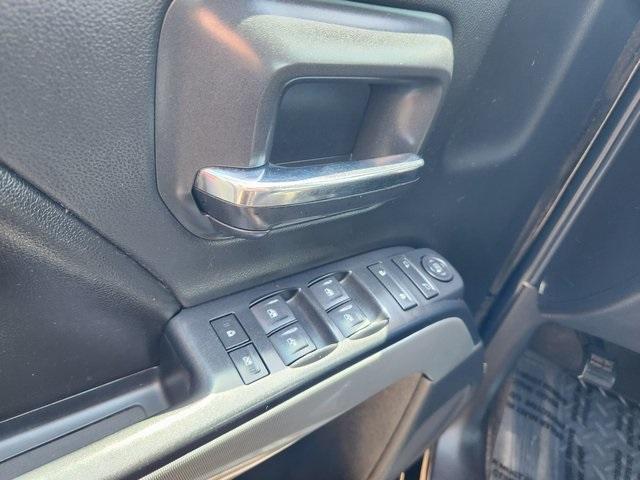 Photo of 2015 Black Chevrolet Silverado 1500