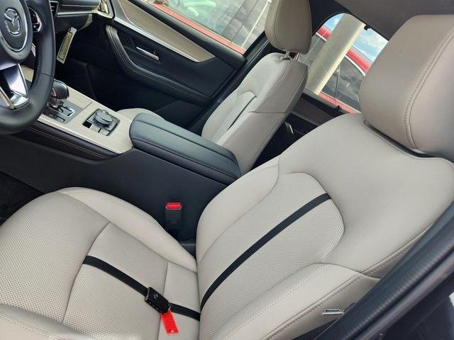 Photo of 2025 Jet Black Mica Mazda CX-90