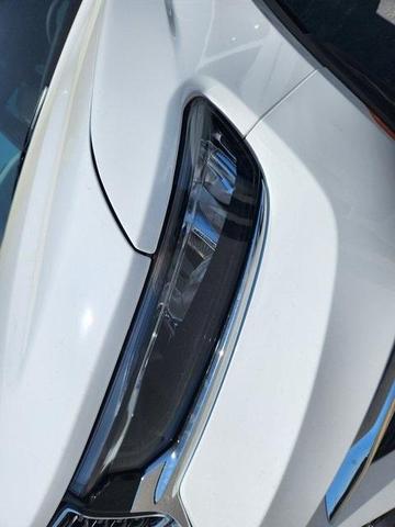 Photo of 2025 Bright White Clearcoat Jeep Grand Cherokee