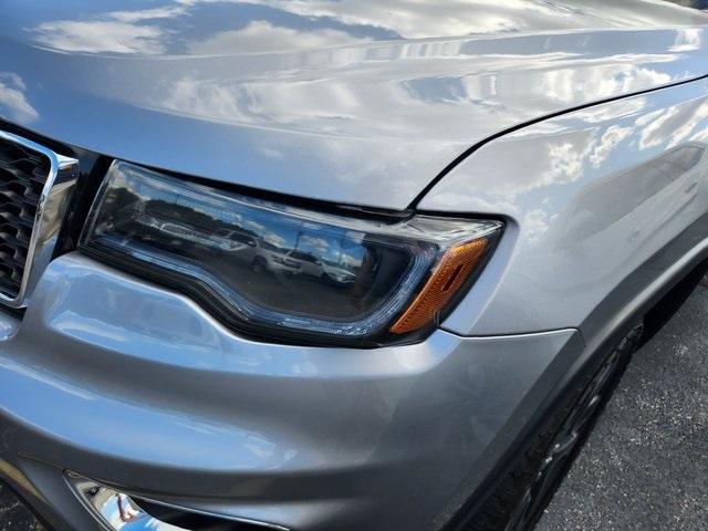 Photo of 2018 Billet Silver Metallic Clearcoat Jeep Grand Cherokee