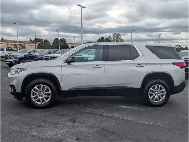 Photo of 2020 Silver Ice Metallic Chevrolet Traverse