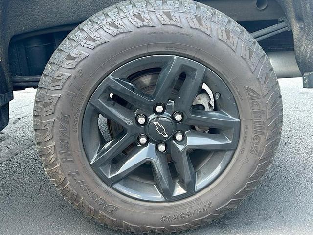 Photo of 2022 Northsky Blue Metallic Chevrolet Silverado 1500
