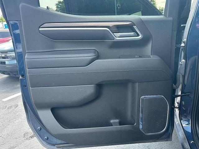 Photo of 2022 Northsky Blue Metallic Chevrolet Silverado 1500