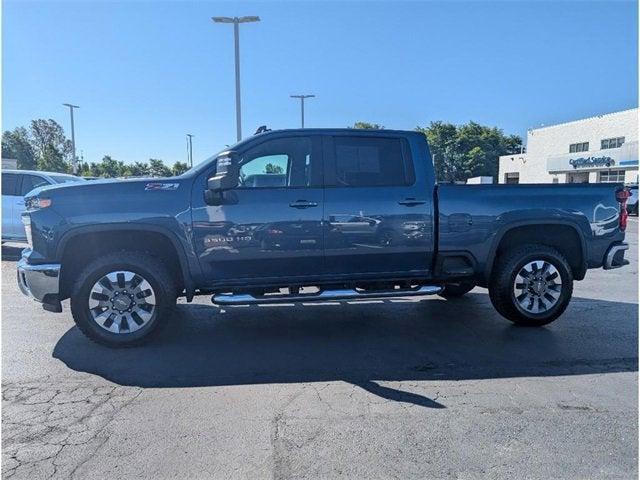 Photo of 2025 Lakeshore Blue Metallic Chevrolet Silverado 3500