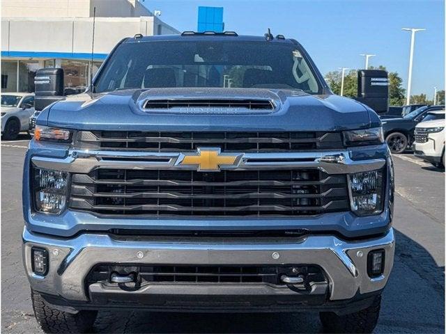 Photo of 2025 Lakeshore Blue Metallic Chevrolet Silverado 3500