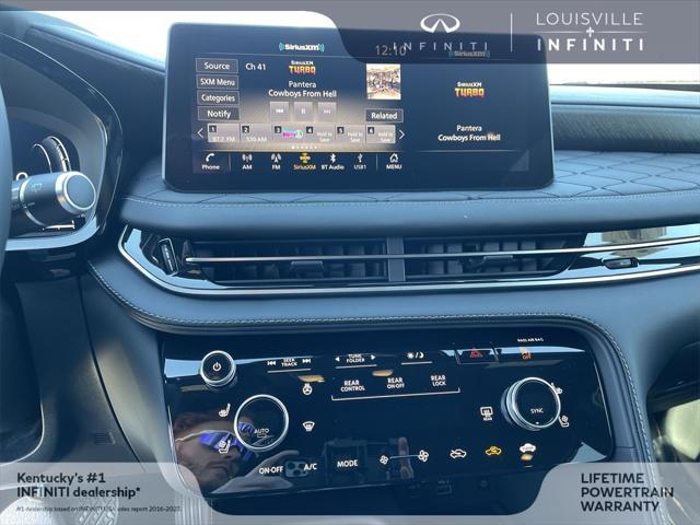 Photo of 2025 Majestic White/Black Obsidian INFINITI QX60
