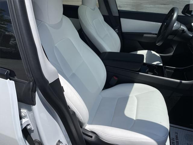 Photo of 2021 Pearl White Multi-Coat Tesla Model Y