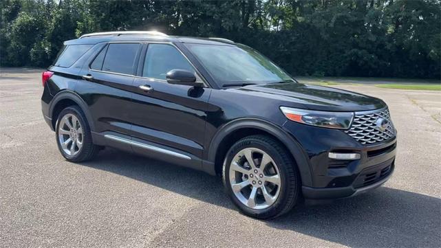 Photo of 2020 Agate Black Metallic Ford Explorer