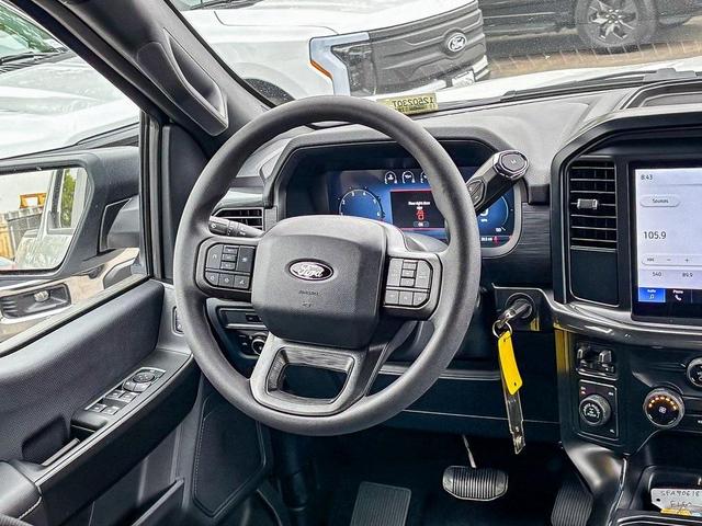 Photo of 2025 Oxford White Ford F-150