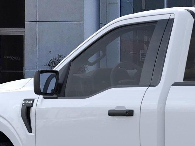 Photo of 2025 Oxford White Ford F-150