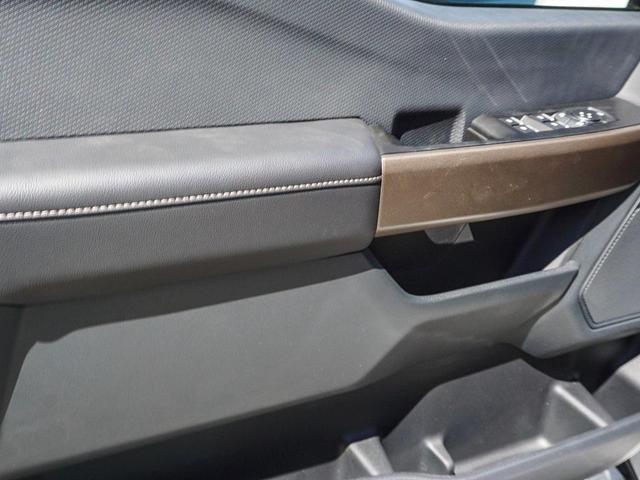 Photo of 2025 Oxford White Ford F-150