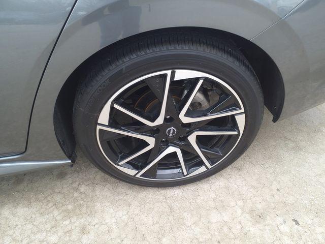 Photo of 2024 Gun Metallic Nissan Sentra