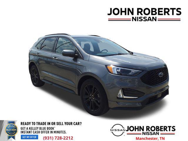Photo of 2022 Carbonized Gray Metallic Ford Edge