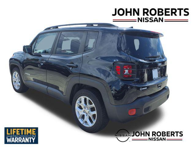 Photo of 2018 Black Jeep Renegade