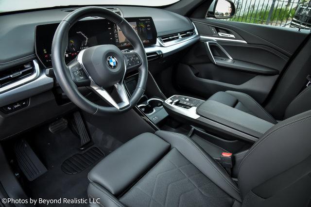 Photo of 2023 San Remo Green Metallic BMW X1