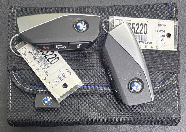 Photo of 2023 San Remo Green Metallic BMW X1