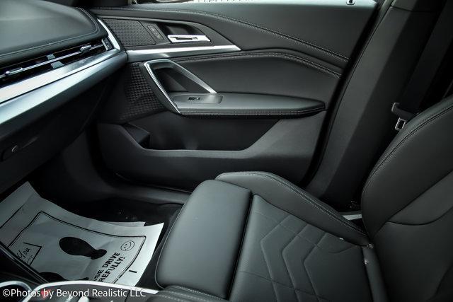 Photo of 2023 San Remo Green Metallic BMW X1