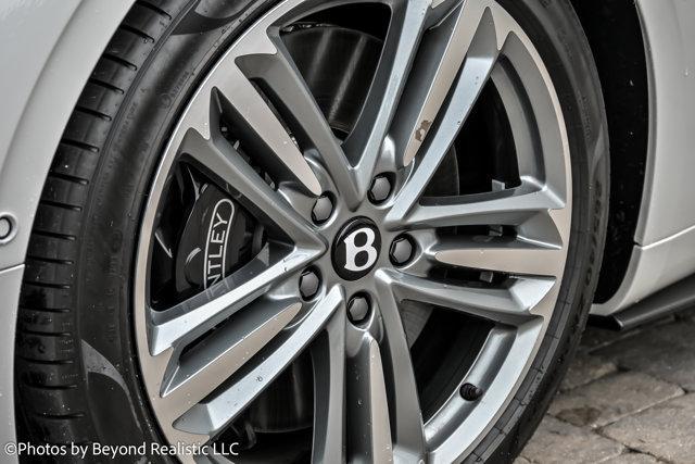 Photo of 2024 Glacier White Bentley Continental GT