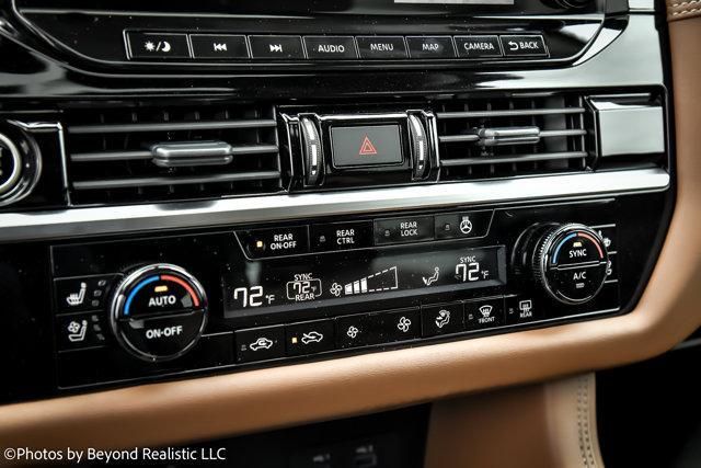 Photo of 2024 Obsidian Green Pearl Nissan Pathfinder
