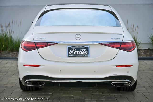 Photo of 2023 Manufaktur White Magno Mercedes-Benz S-Class