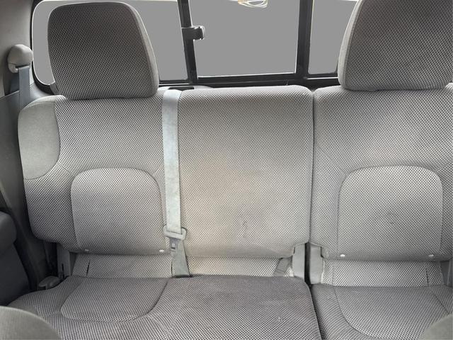 Photo of 2016 Magnetic Black Nissan Frontier