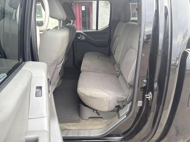 Photo of 2016 Magnetic Black Nissan Frontier