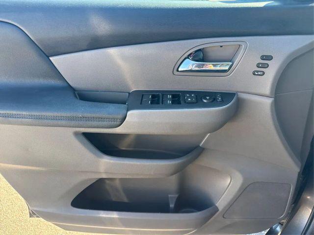 Photo of 2016 Gray Honda Odyssey