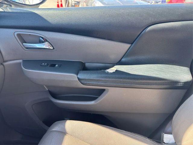 Photo of 2016 Gray Honda Odyssey
